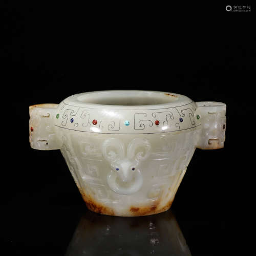 A goat head patterned Hetian jade brush washer