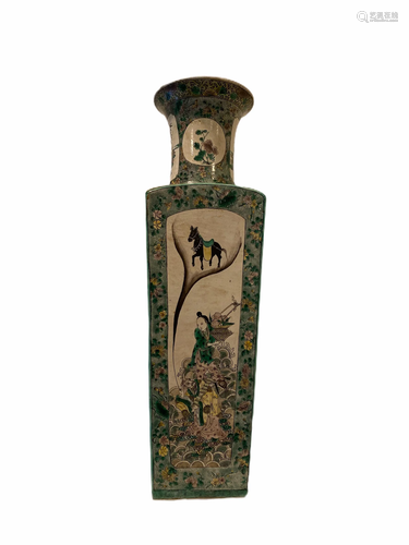 18th Century Chinese Sancai Vase