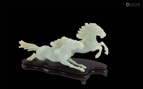 A Duo-Joined Jade Horse Figurine