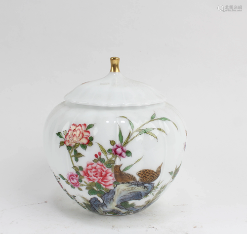 Chinese Famille Rose Porcelain Container