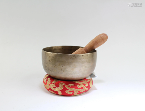 A Tibetan Singing Bowl Set â€” Meditation Sound Bowl