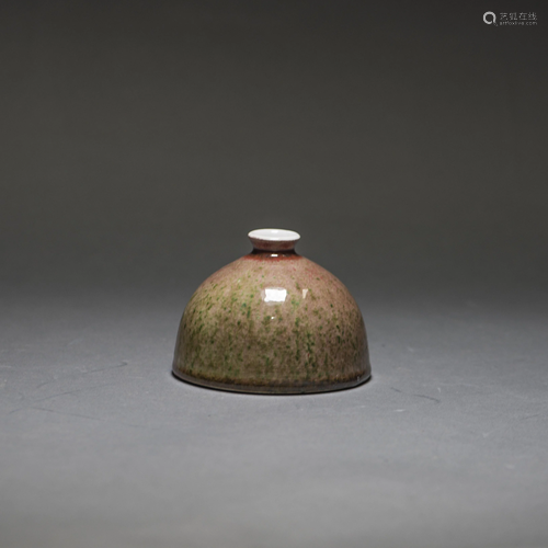 A PEACHCLOOM-GLAZED BEEHIVE WATER POT