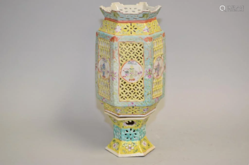 Qing Chinese Porcelain Famille Rose Hollow Lamp