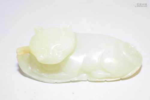 Chinese Jade Carved Cat Amulet