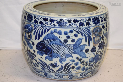Large Chinese Porcelain Blue and White Jardiniere