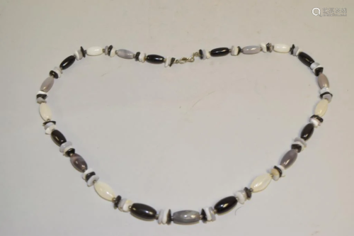 Chinese Black and White Agate Bead Necklace