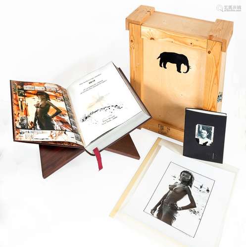 Peter BEARD (1938-2020)Coffret Taschen, 2006Coffret en bois ...