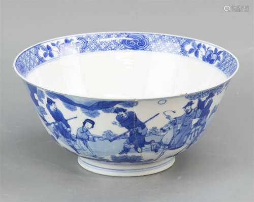 Un bol, Chine, en porcelaine bleu et blanc à décor de person...