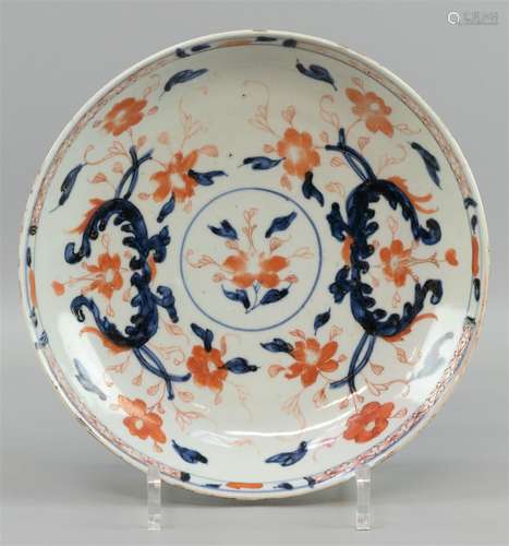 Une assiette Imari, Chine, XVIIIe siècle, porcelaine - fragm...