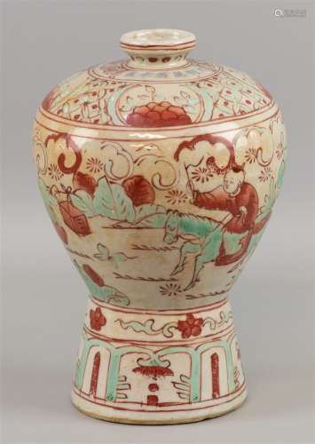 Un vase de style swatow de Meiping Ming, Chine, porcelaine a...