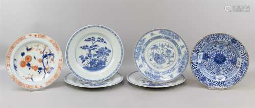 Six assiettes, Chine, XVIIIe siècle, en porcelaine, comprena...