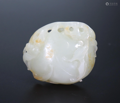 Chinese Qing Dynasty White Jade Peach Toggle