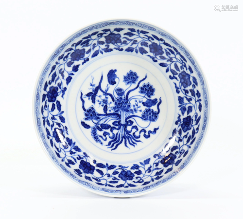 Chinese Blue & White Porcelain Small Bouquet Plate