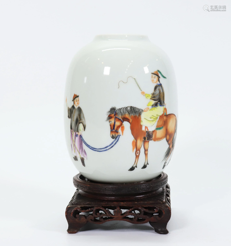 Chinese Fencai Enamel Porcelain Court Horse Vase