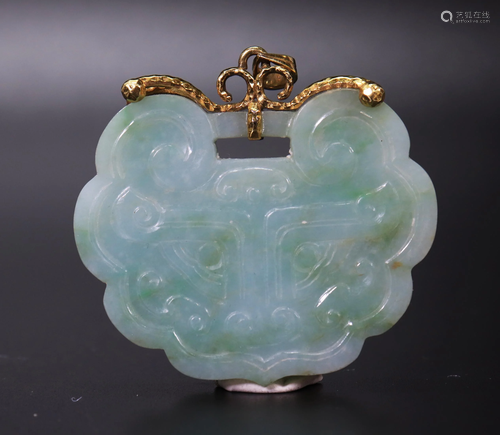 Fine Chinese Taotie Jadeite Lock 18K Hanger