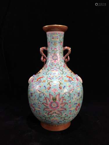 Qing famille rose porcelain bottle