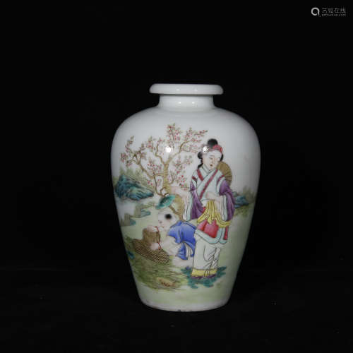 Qing famille rose porcelain vase