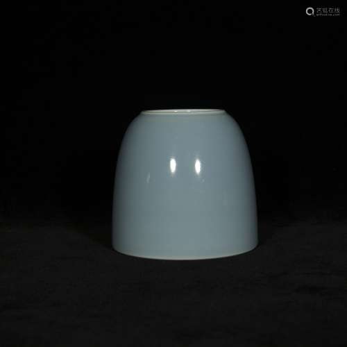 Qing yongzheng style blue glaze porcelain cup