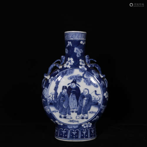 Qing style blue and white porcelain vase