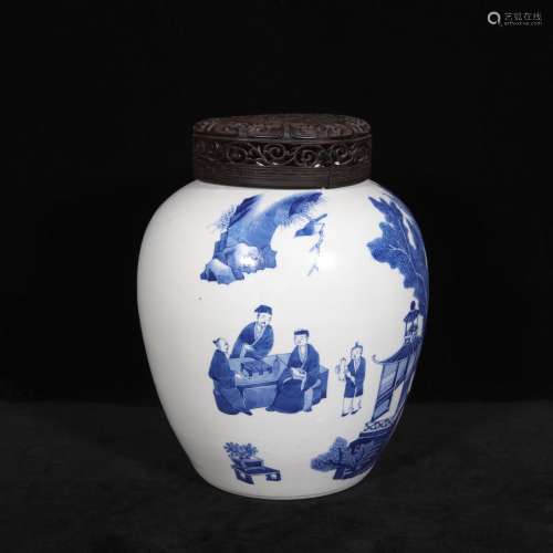 Qing kangxi style blue and white procelain jar