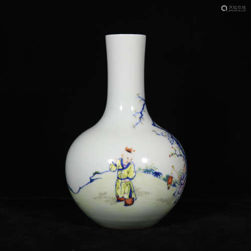 Min Guo blue and white famille rose porcelain bottle