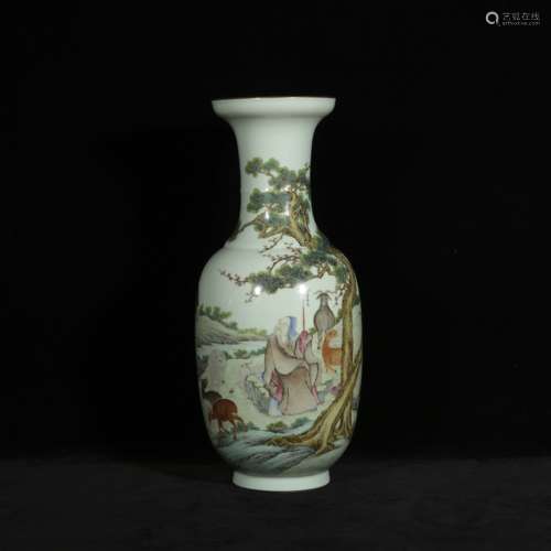 Qing style famille rose porcelain bottle