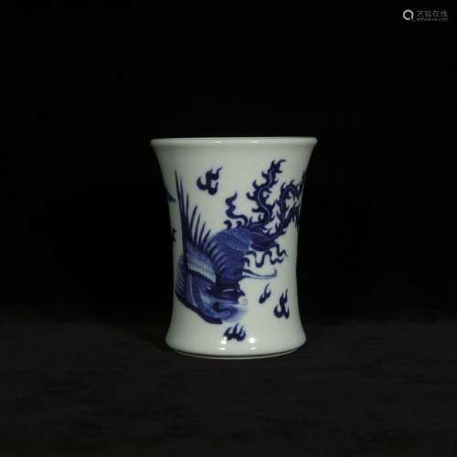 Qing kangxi style blue and white porcelain brush pot