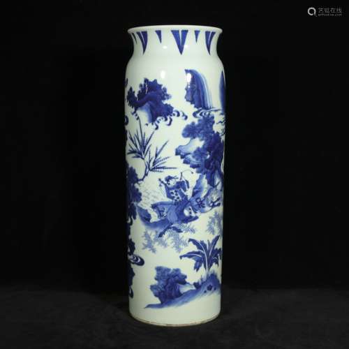 Ming chongzheng style blue and white porcelain vase