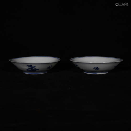 A pair of Ming jiajing style blue and white porcelain plates