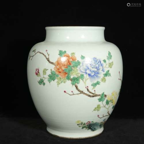 18th century famille rose porcelain jar