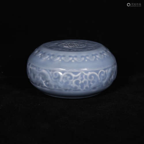 Qing red glaze porcelain paper weight