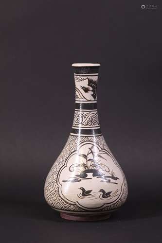 Song jizhou kiln porcelain bottle