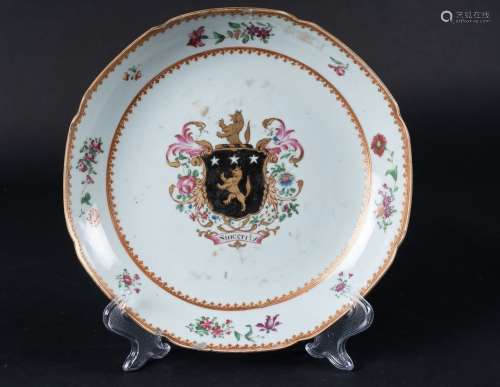Arte Cinese A Chinese export Armorial porcelain dish China, ...