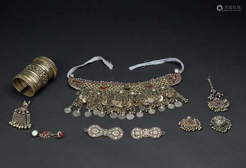 Arte Islamica A collection of nine Berber costume jewelry it...