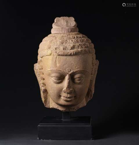 Arte Indiana A stone Gupta style Buddha head India, 5th cent...