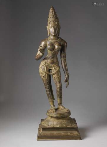 Arte Indiana A large Chola style bronze figure of Parvati So...