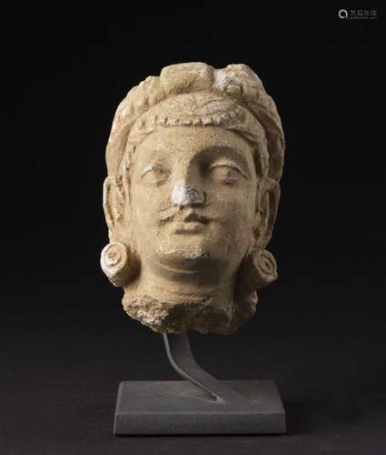 Arte Indiana A Gandhara plaster head of Bodhisattva Nowadays...