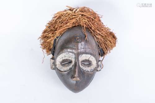 Arte africana A zoomorphic mask, ChokweAngola / D.R. Congo.