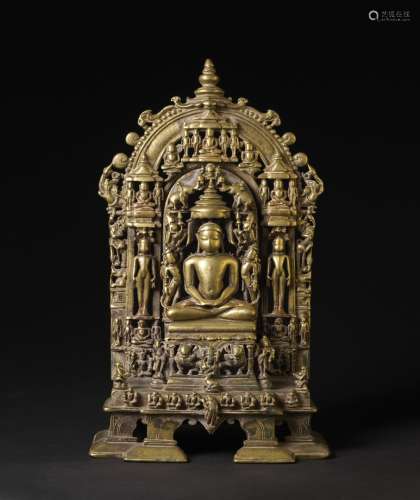 Arte Indiana A Jain bronze altar North-Western India, 12th c...