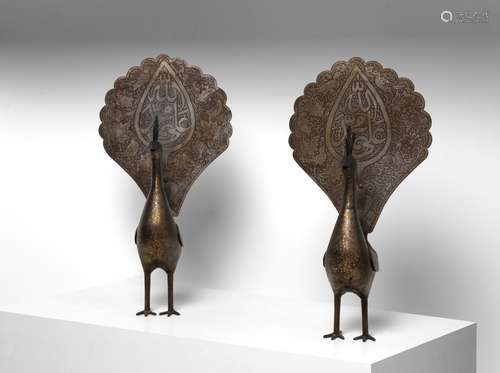 Arte Islamica A pair of Qajar large iron peacocks inlaid wit...