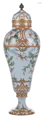 Grand vase en porcelaine de Limoges France par W.G. &