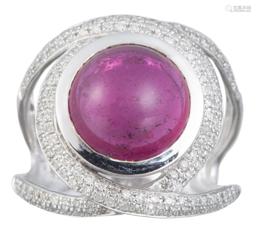 DIANA CARMICHAEL, bague en or gris avec une rubellite