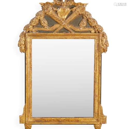 Miroir en bois peint et doré