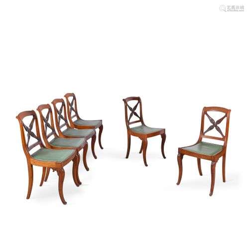 SUITE DE SIX CHAISES