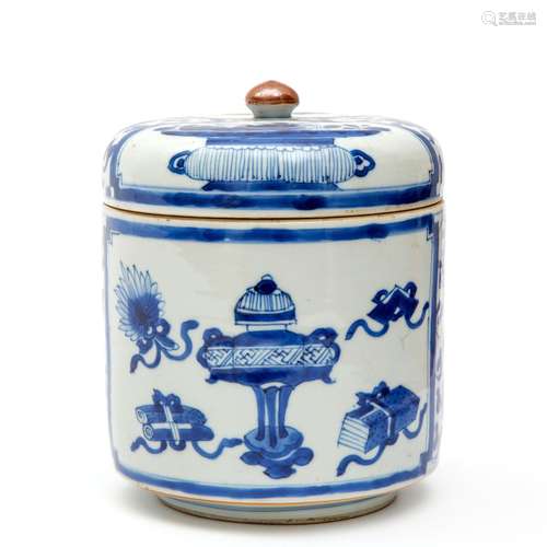 A blue and white Kangxi lidded jar