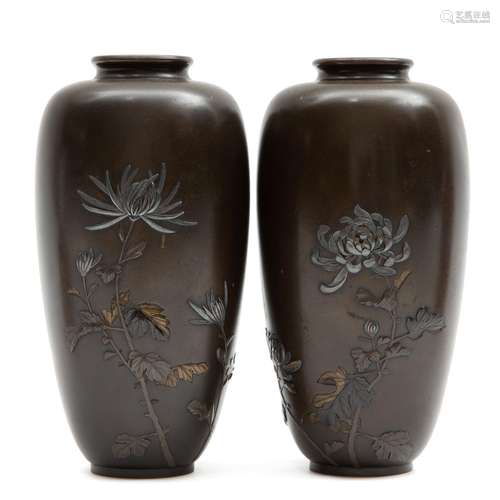 A pair of Japanese metal inlaid bronze vases