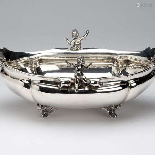 An Italian silver decorative deep dish