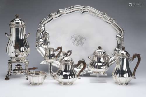 A large six-piece tea- and coffeeservice and tray, Boin Tabu...