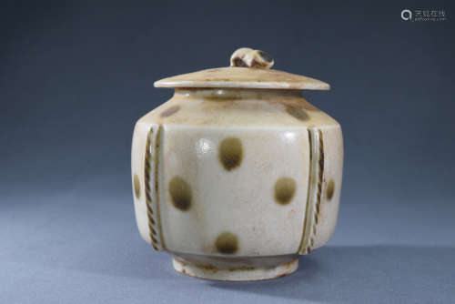 A Ding Ware Porcelain Jar