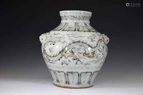 A Blue and White Dragon Pattern Porcelain Vase